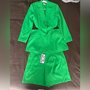 Green High Waist Women's Shorts and Cutout Blazer Set